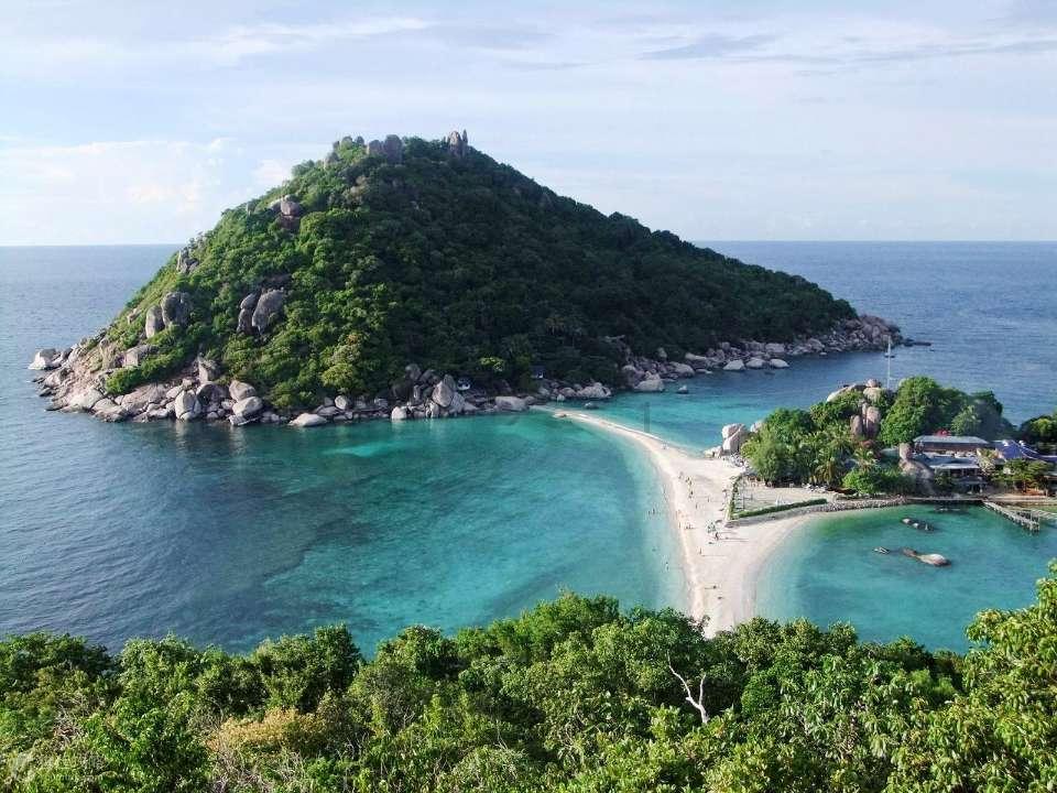 官方：马竞签下罗马尼亚门将摩尔多万，双方签约3年半